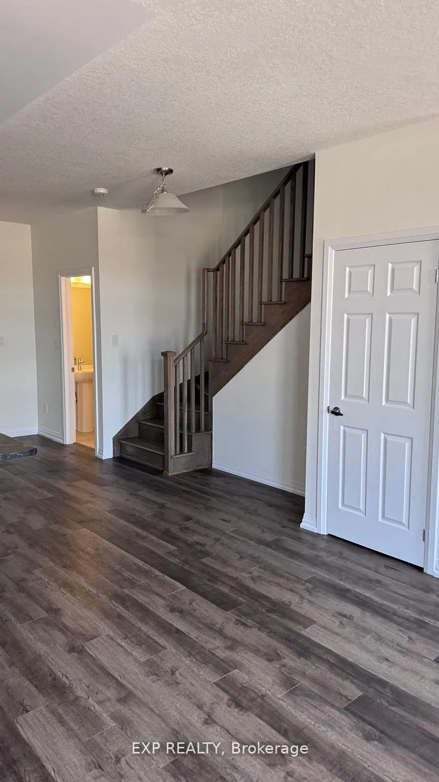 Photo 32 of 47 Stanley Ave Crescent, Haldimand — HOMEH