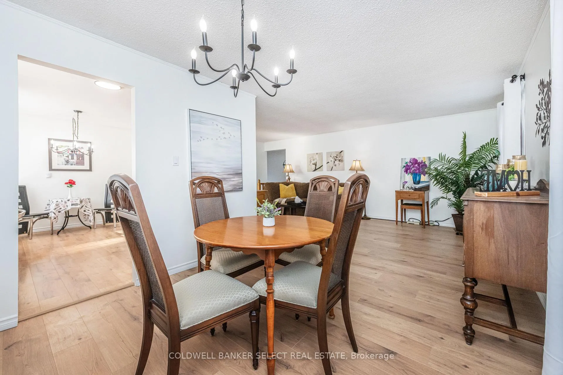 Photo 13 of 354 Whitehead Crescent, Caledon, Bolton North — HOMEH
