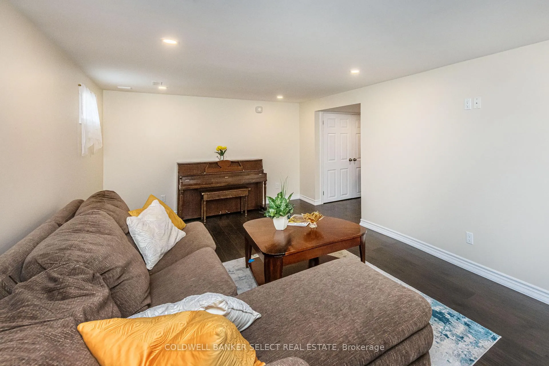 Photo 30 of 354 Whitehead Crescent, Caledon, Bolton North — HOMEH