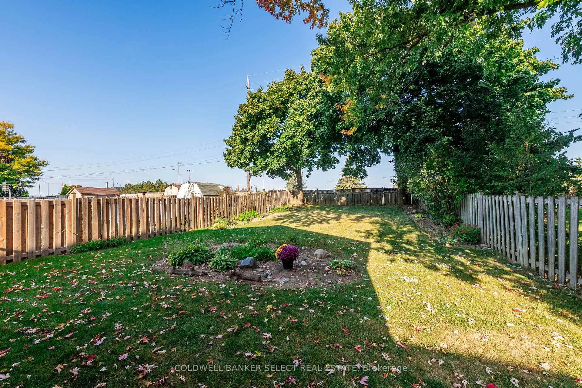 Photo 34 of 354 Whitehead Crescent, Caledon, Bolton North — HOMEH