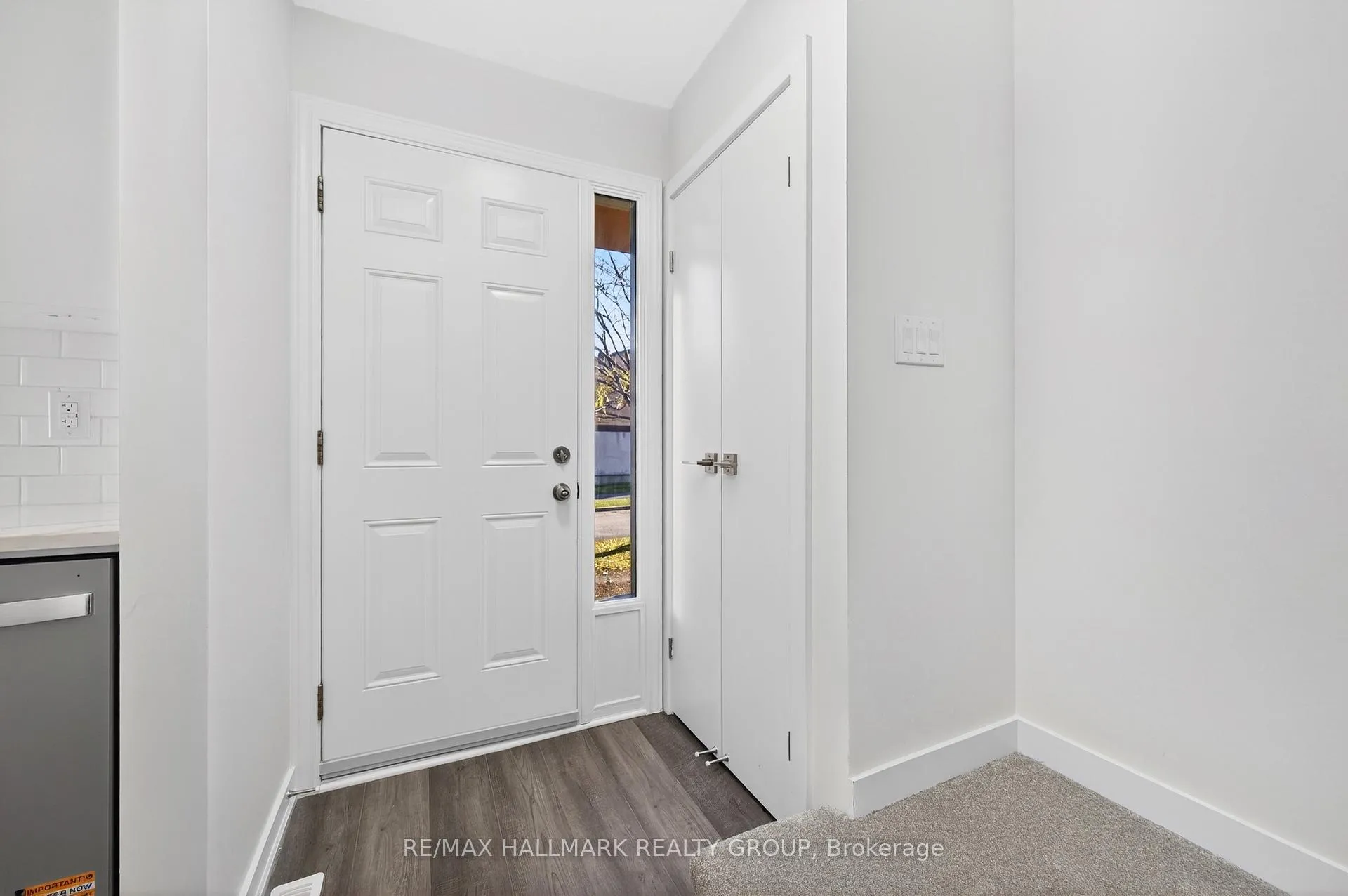 Photo 2 of Unit 111, 1457 Murdock Gate, Ottawa, Cyrville — HOMEH