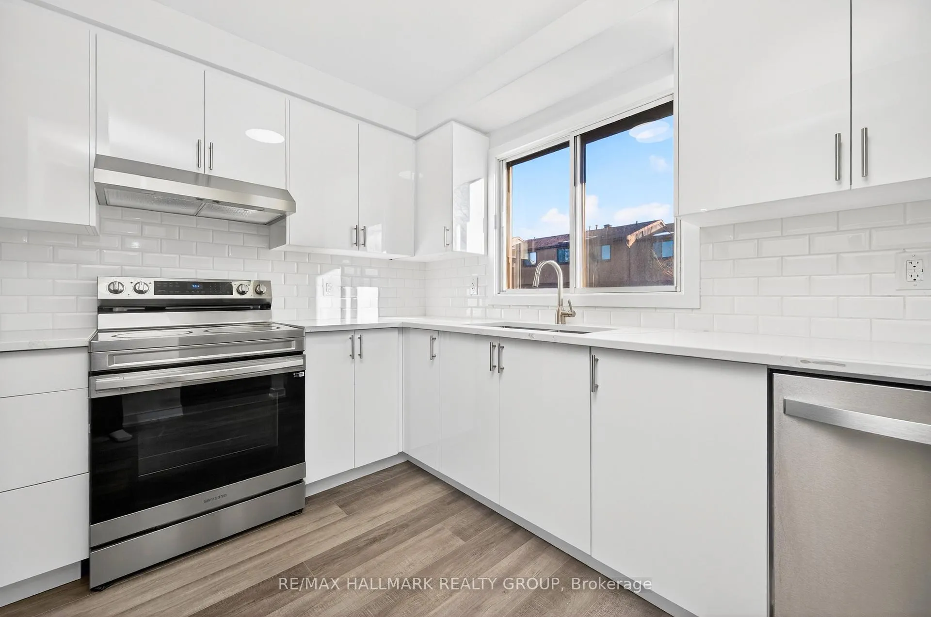 Photo 6 of Unit 111, 1457 Murdock Gate, Ottawa, Cyrville — HOMEH