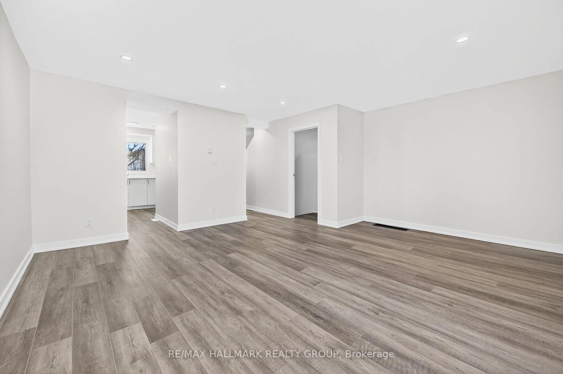 Photo 13 of Unit 111, 1457 Murdock Gate, Ottawa, Cyrville — HOMEH