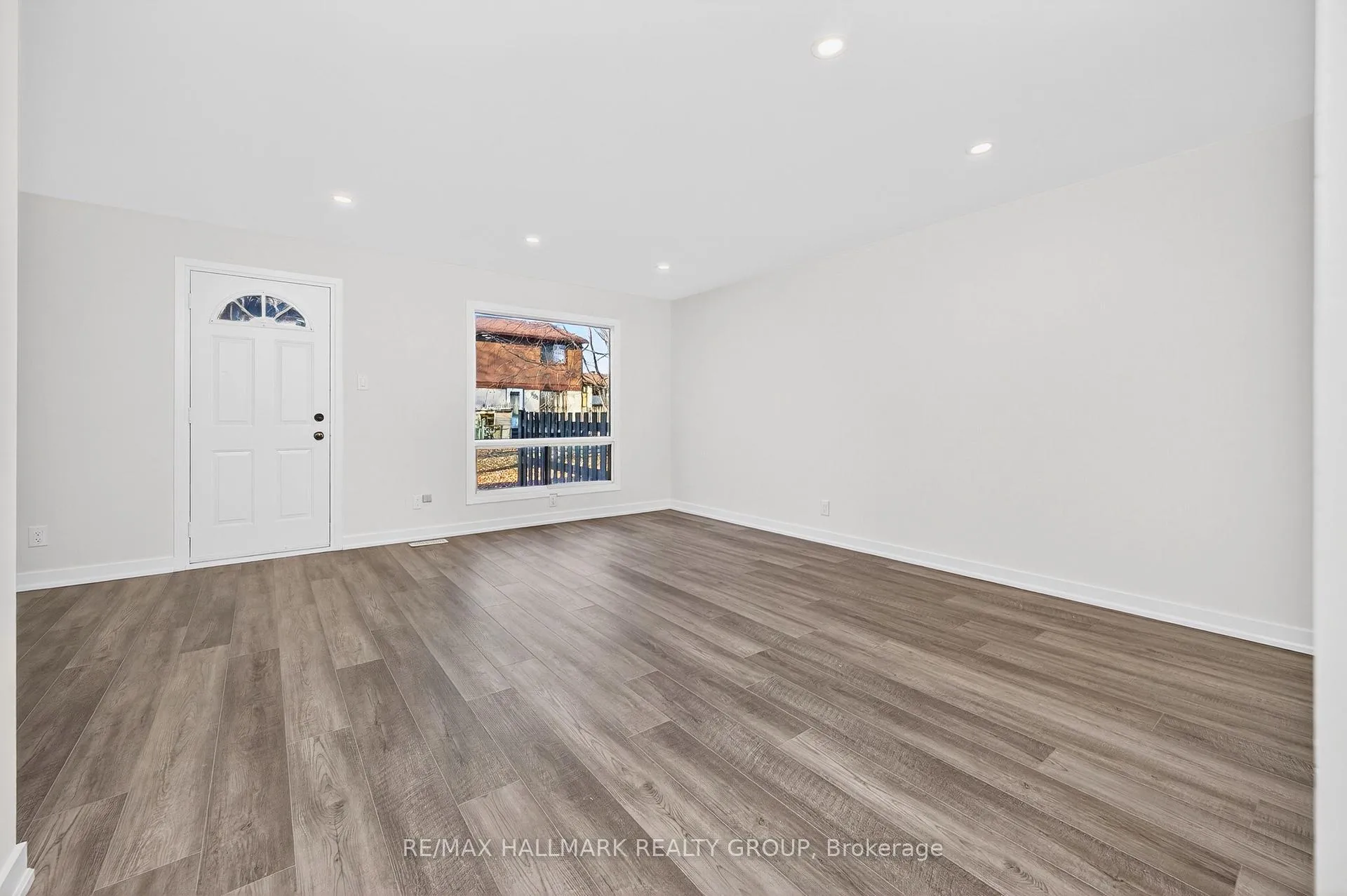 Photo 14 of Unit 111, 1457 Murdock Gate, Ottawa, Cyrville — HOMEH