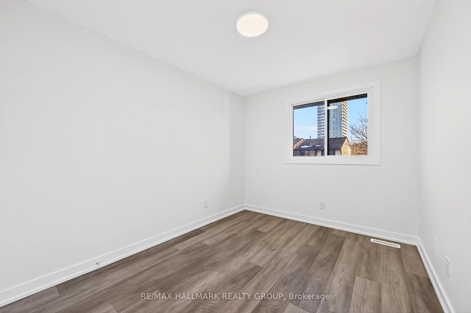 Photo 21 of Unit 111, 1457 Murdock Gate, Ottawa, Cyrville — HOMEH