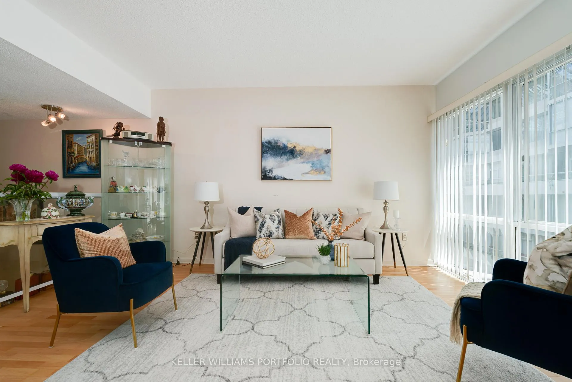 Photo 4 of Unit 413, 71 Front Street E, Toronto, Waterfront Communities — HOMEH