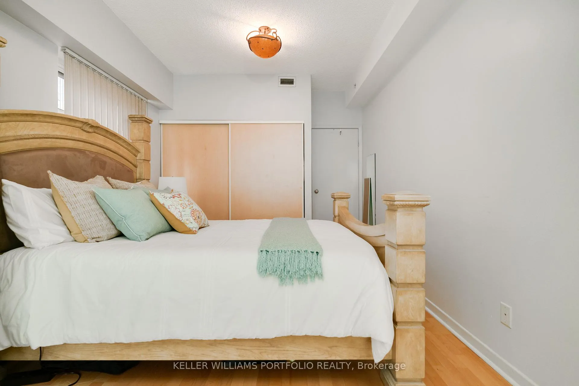 Photo 12 of Unit 413, 71 Front Street E, Toronto, Waterfront Communities — HOMEH