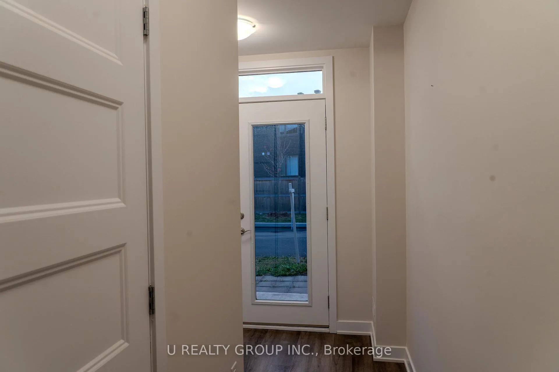 Photo 4 of 507 Lourmarin Pvt, Ottawa, Avalon East — HOMEH