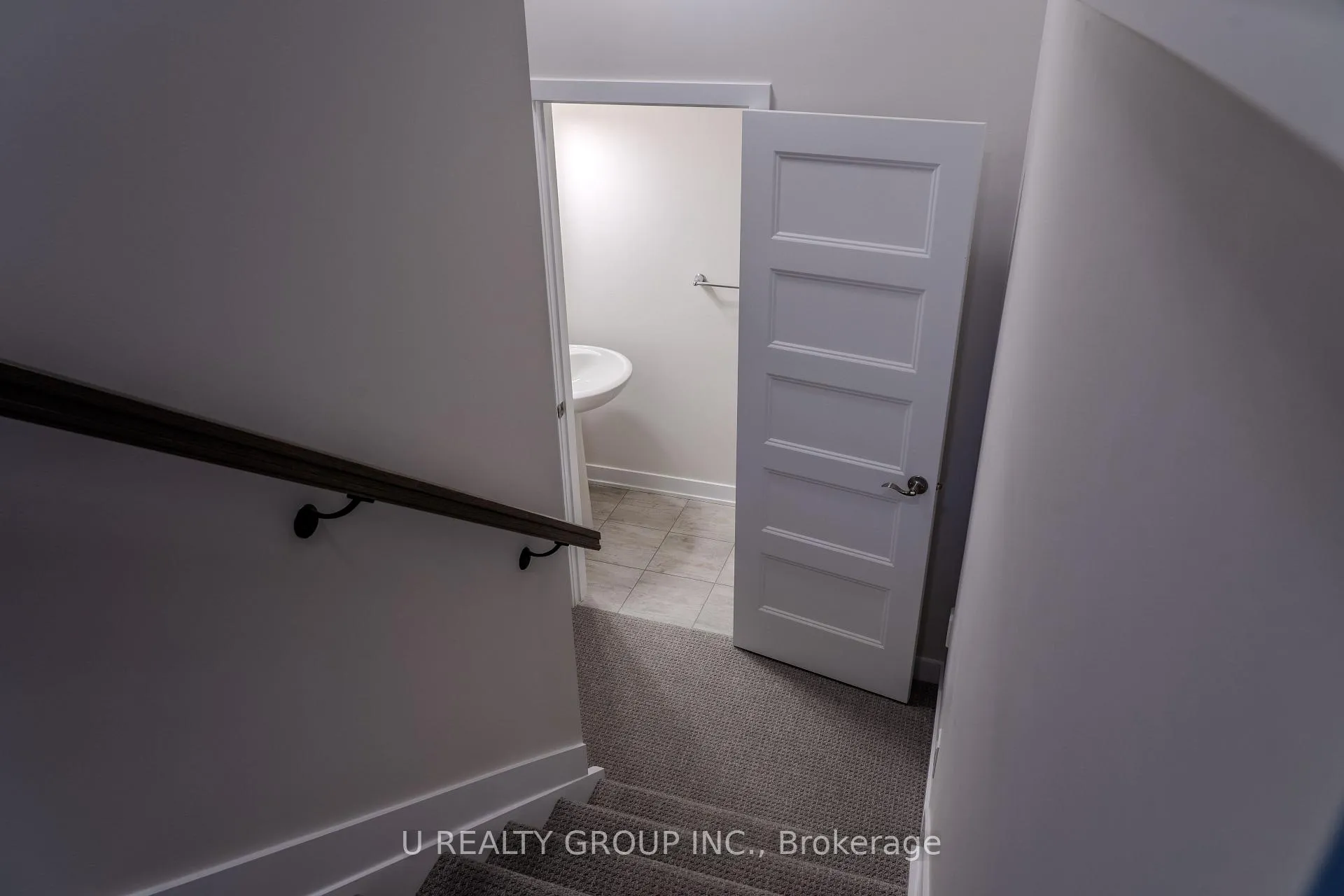 Photo 6 of 507 Lourmarin Pvt, Ottawa, Avalon East — HOMEH