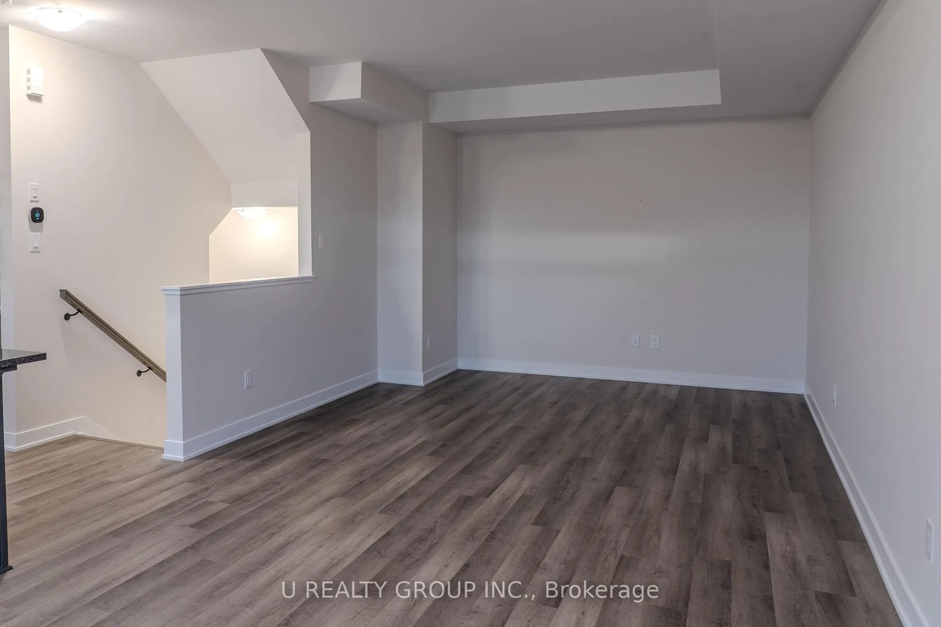 Photo 13 of 507 Lourmarin Pvt, Ottawa, Avalon East — HOMEH