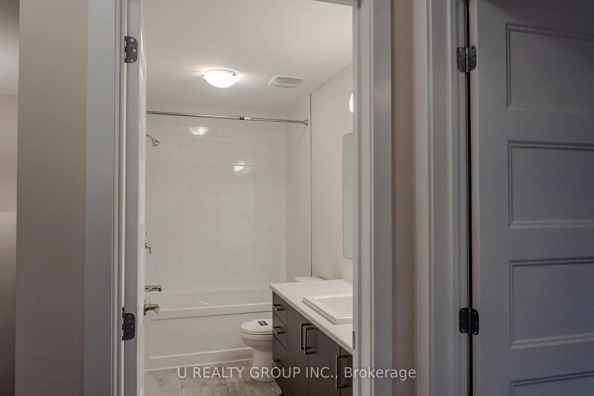 Photo 25 of 507 Lourmarin Pvt, Ottawa, Avalon East — HOMEH