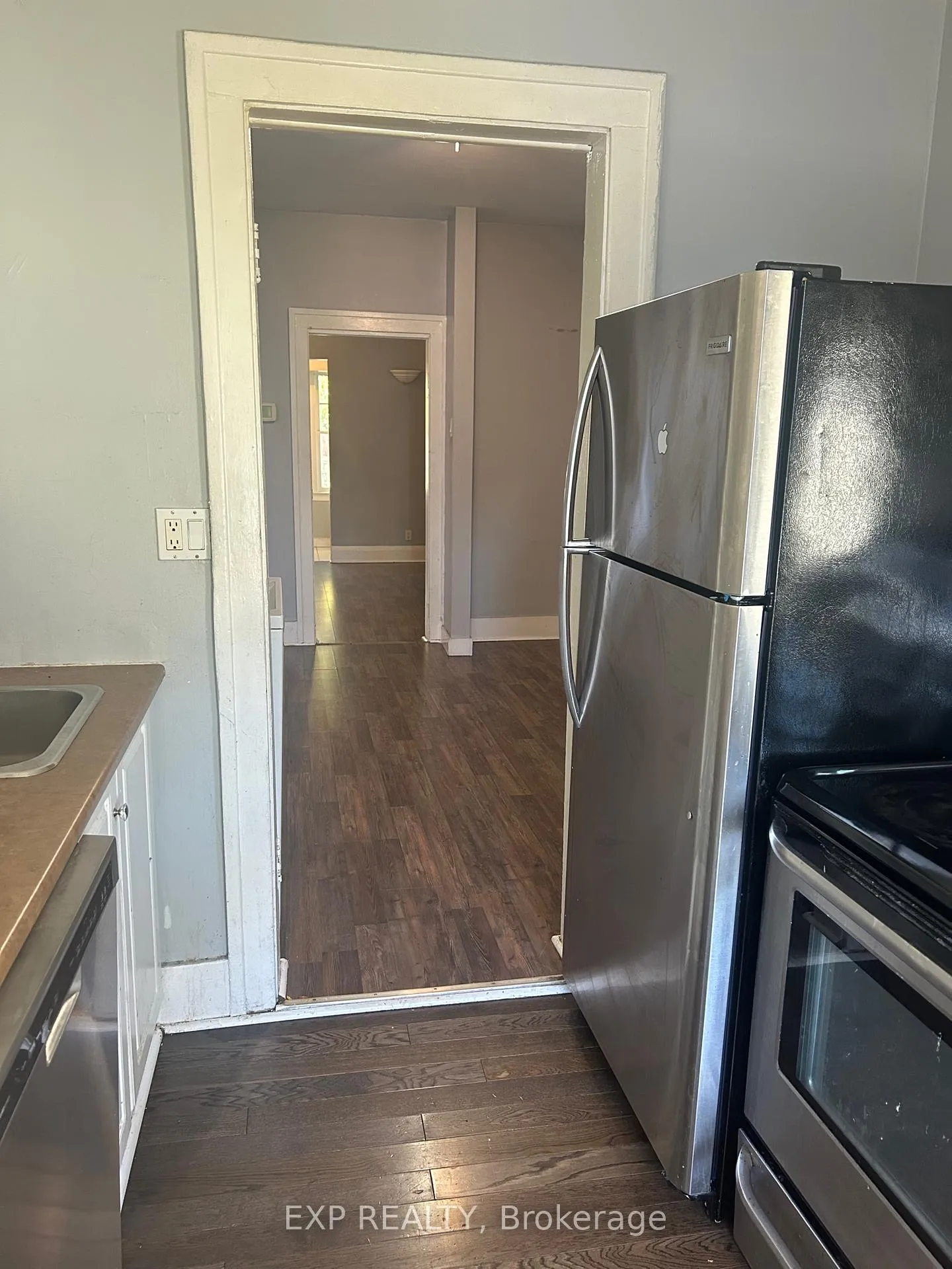 Photo 11 of 220 Mcewan Avenue, Windsor, Windsor University District — HOMEH