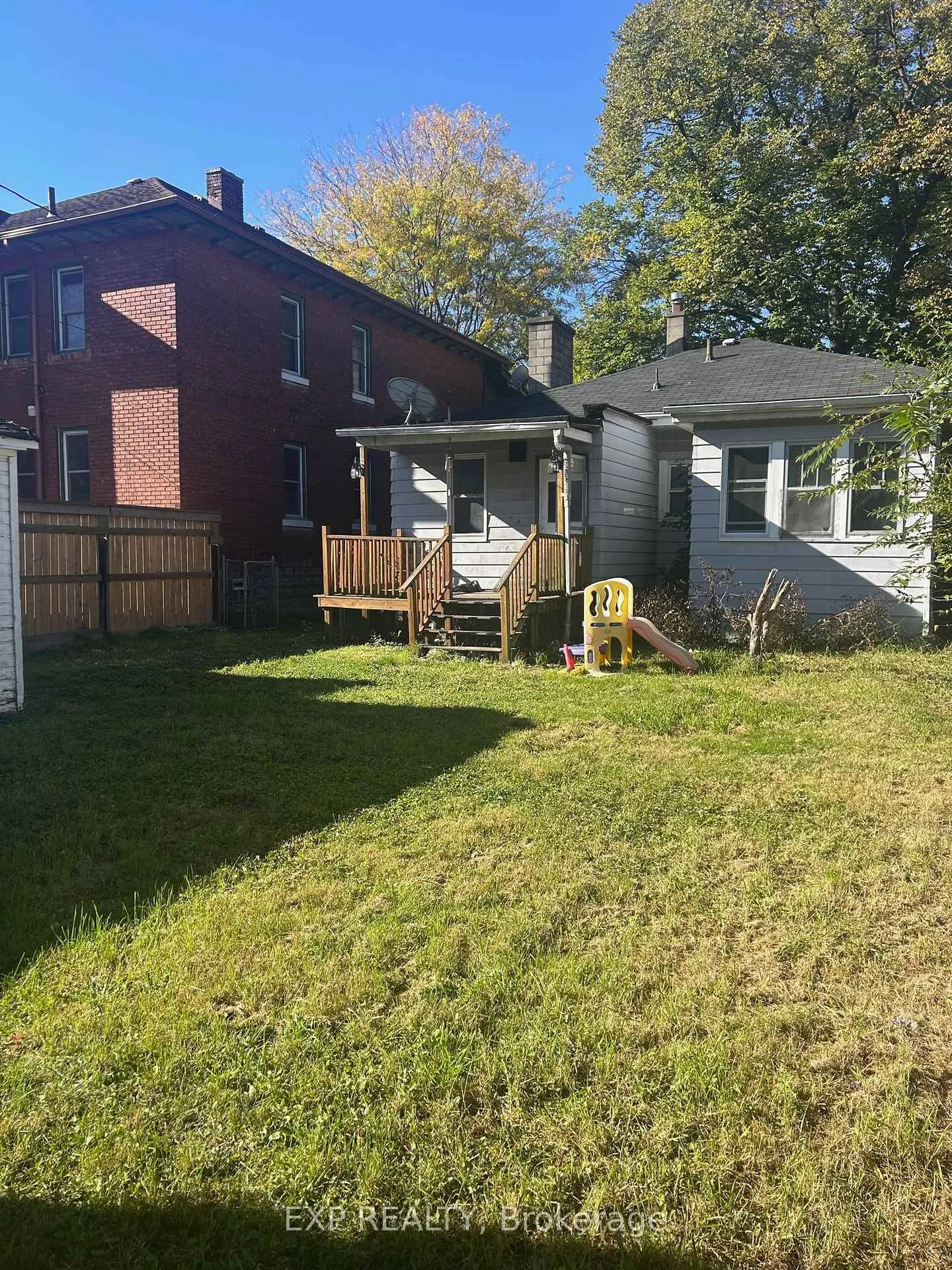Photo 19 of 220 Mcewan Avenue, Windsor, Windsor University District — HOMEH