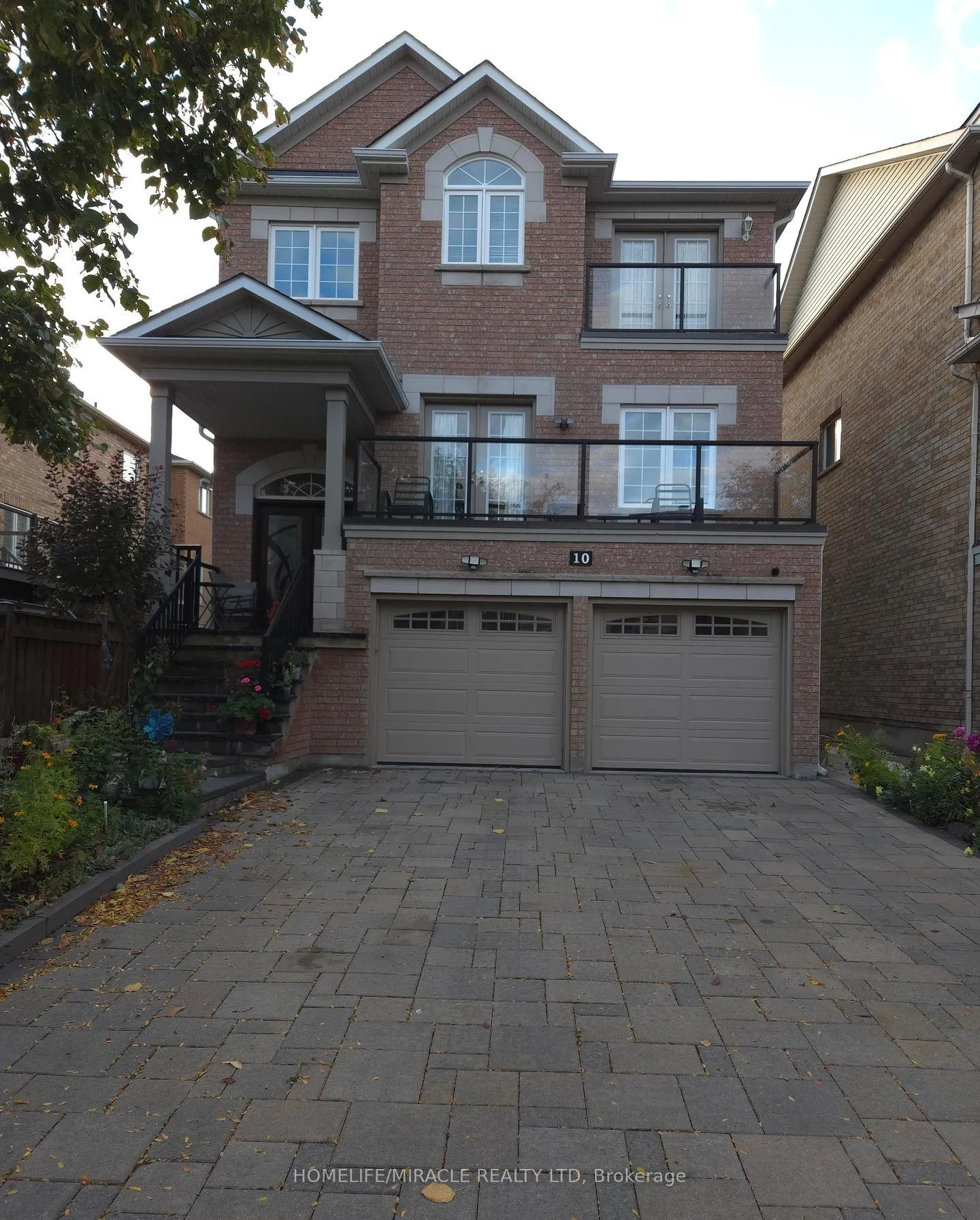 Photo 1 of 10 Gina Drive, Vaughan, Vellore Village — HOMEH
