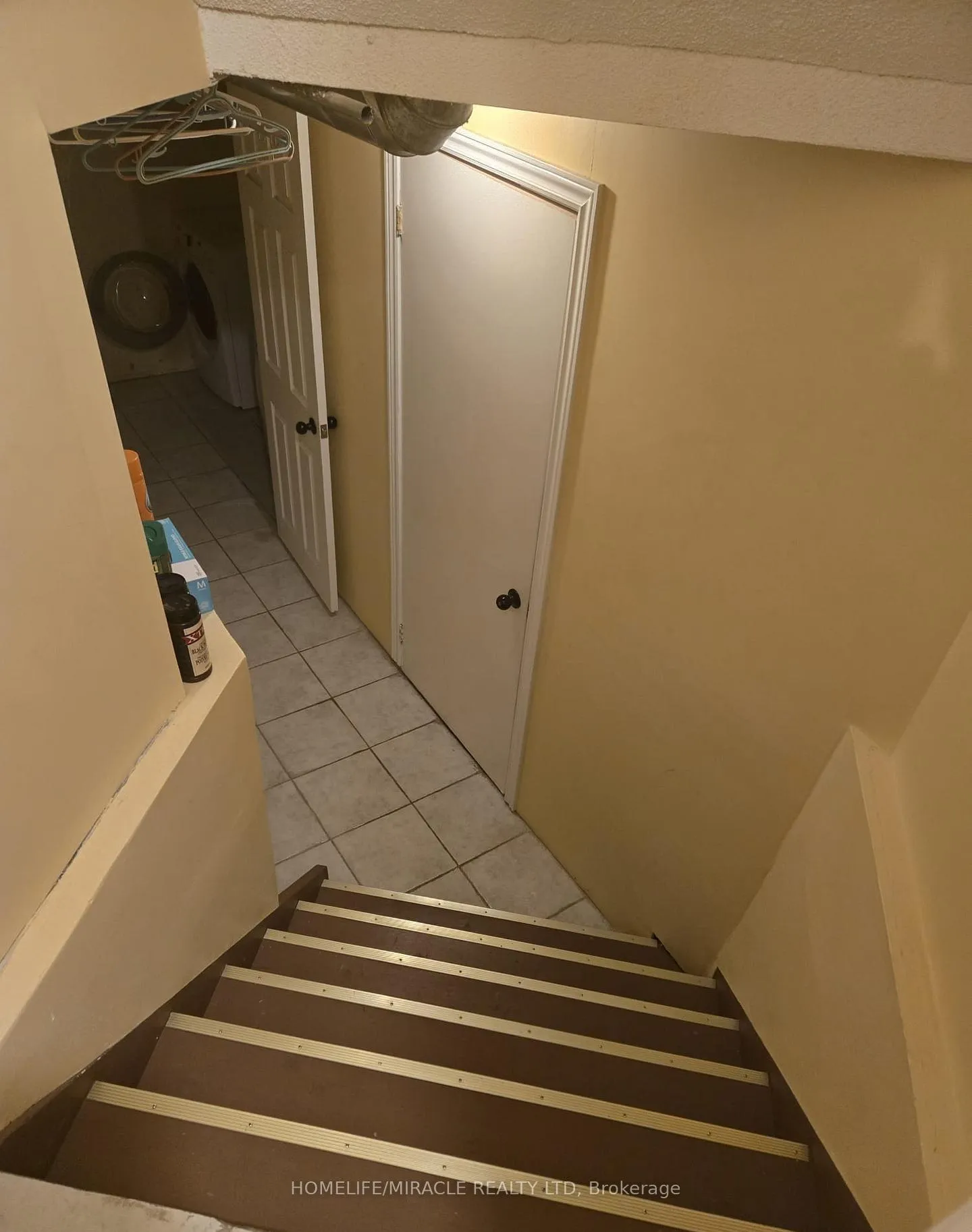 Photo 21 of 10 Gina Drive, Vaughan, Vellore Village — HOMEH