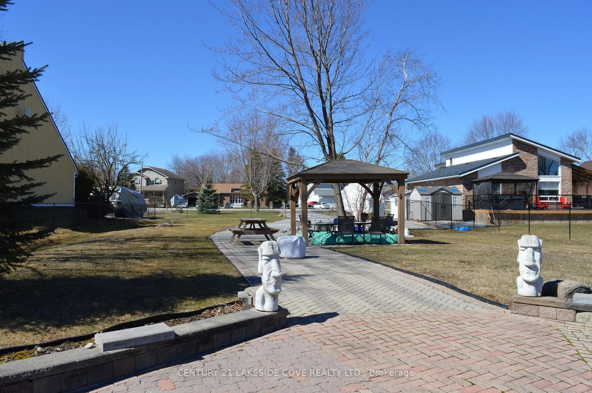 Photo 9 of 76 Turtle Path, Ramara, Brechin — HOMEH
