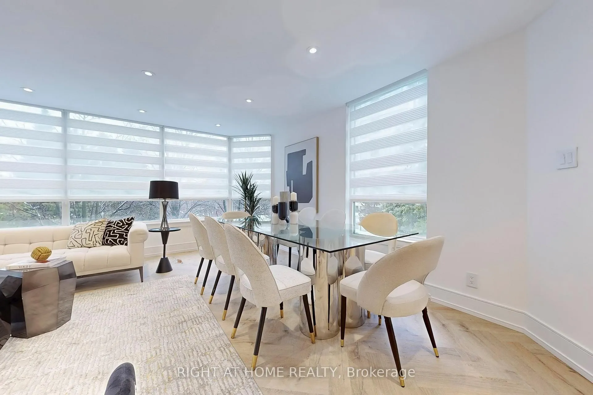 Photo 8 of Unit 303, 120 Promenade Circle, Vaughan, Brownridge — HOMEH