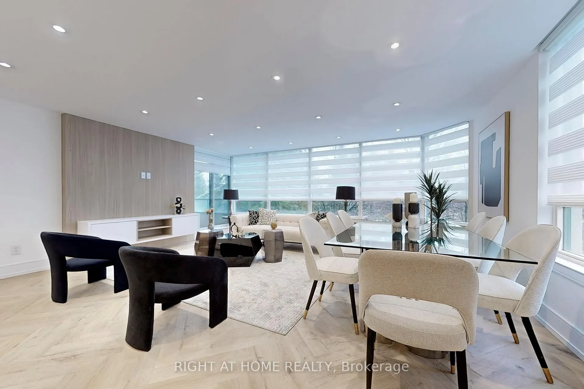 Photo 9 of Unit 303, 120 Promenade Circle, Vaughan, Brownridge — HOMEH