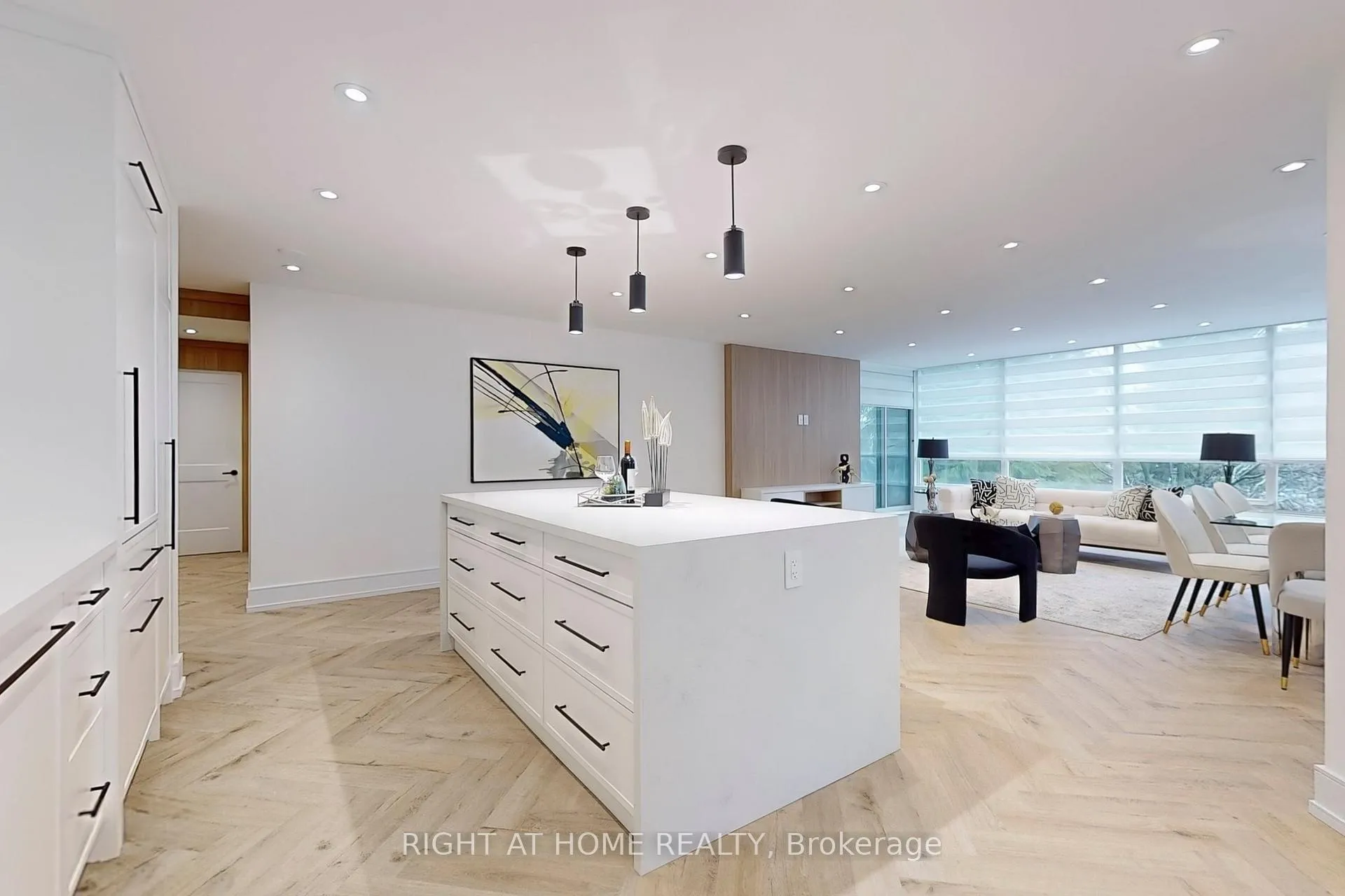 Photo 12 of Unit 303, 120 Promenade Circle, Vaughan, Brownridge — HOMEH