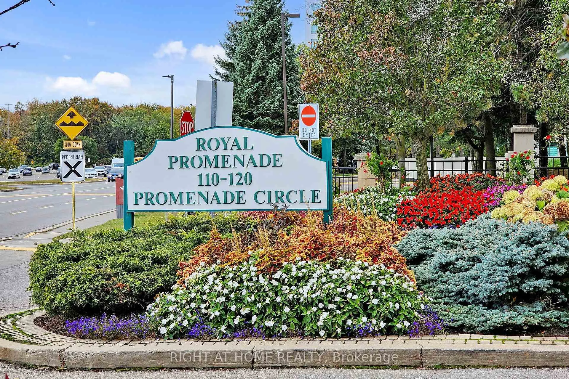 Photo 36 of Unit 303, 120 Promenade Circle, Vaughan, Brownridge — HOMEH