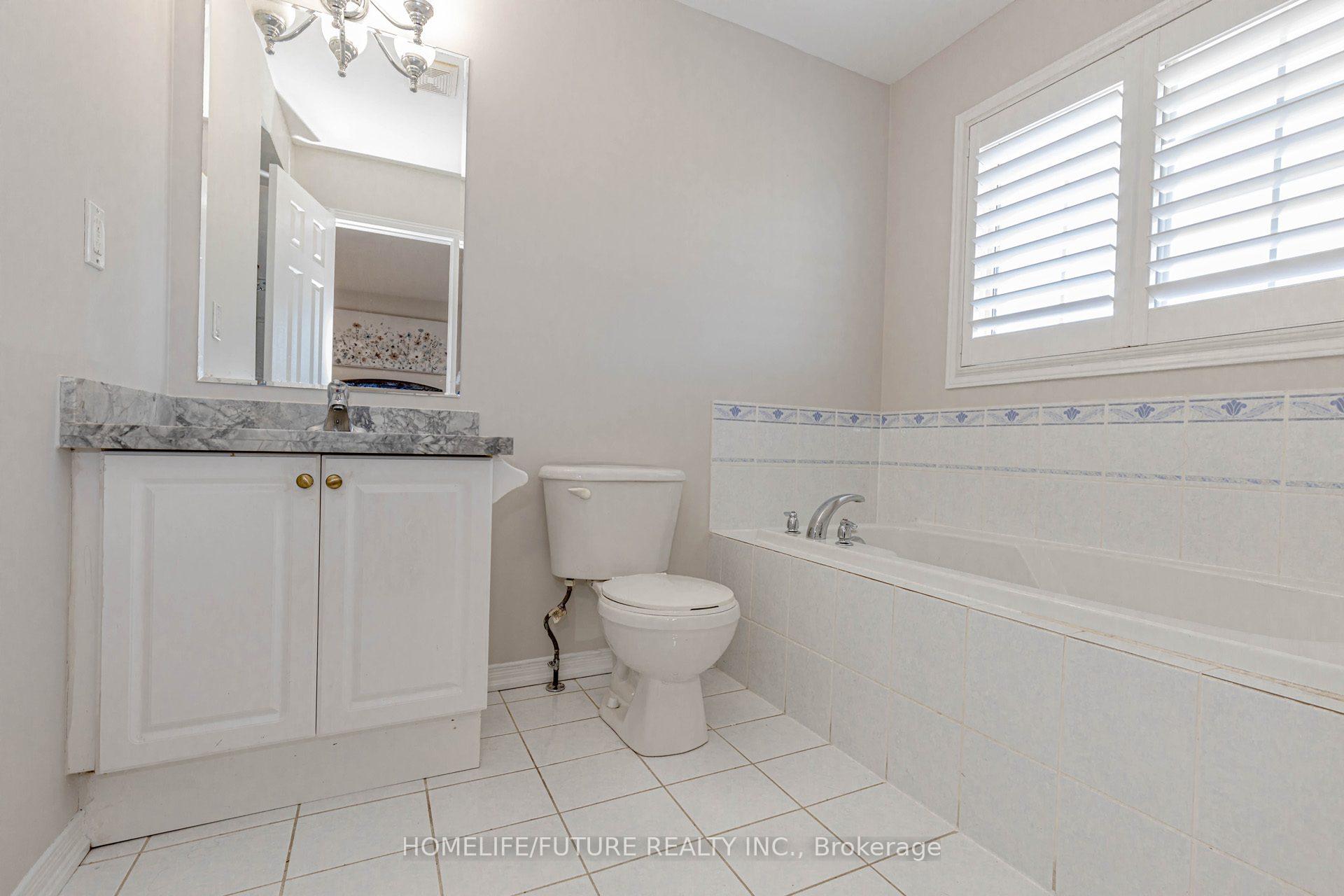 Photo 21 of 137 Zia Dodda Crescent, Brampton, Bram East — HOMEH