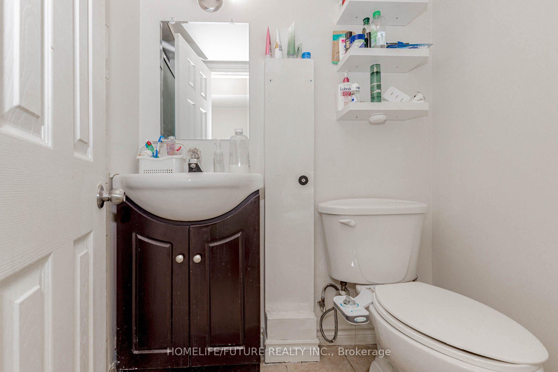 Photo 29 of 137 Zia Dodda Crescent, Brampton, Bram East — HOMEH