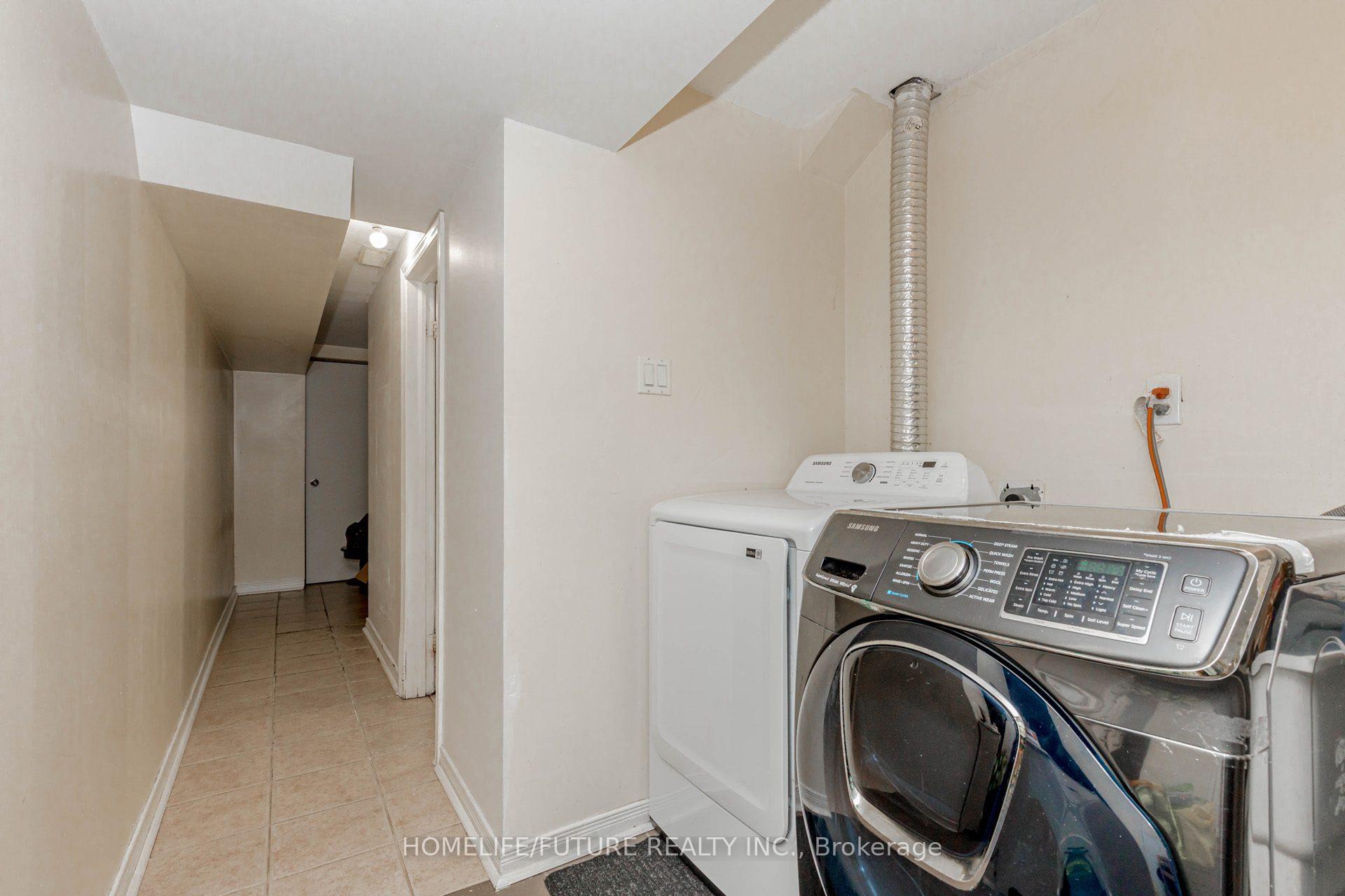 Photo 31 of 137 Zia Dodda Crescent, Brampton, Bram East — HOMEH