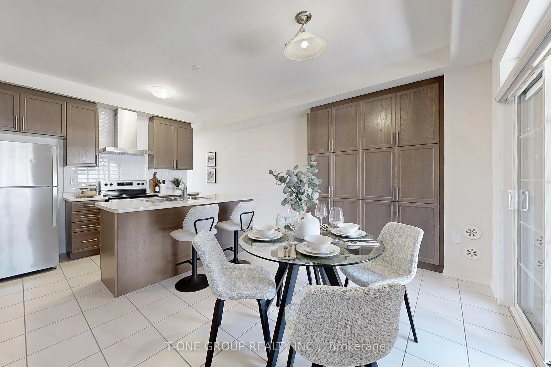 Photo 14 of 36 Stoeber Lane, Markham, Box Grove — HOMEH