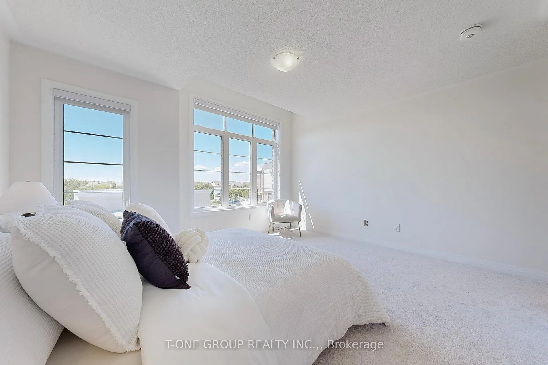Photo 21 of 36 Stoeber Lane, Markham, Box Grove — HOMEH