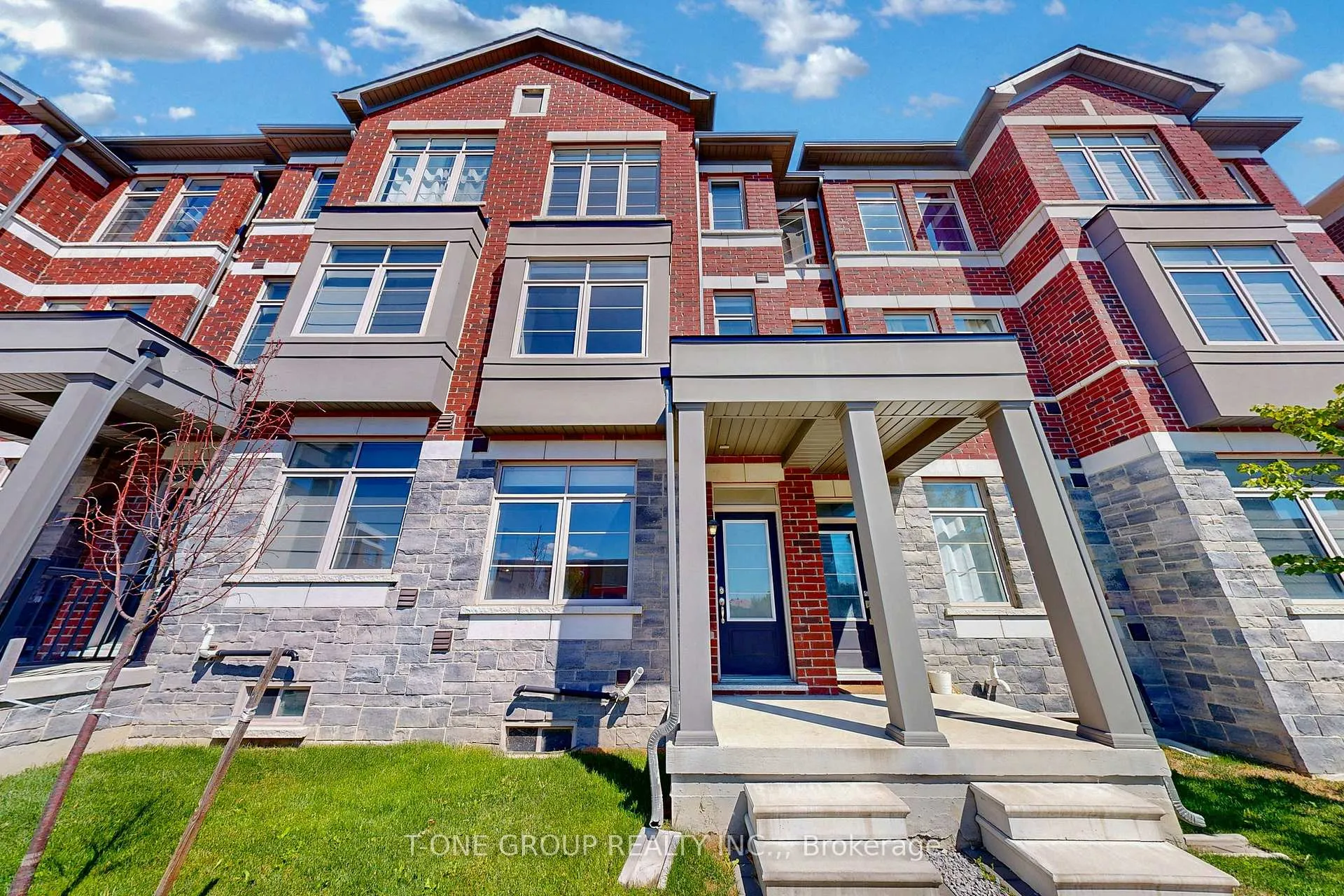 Photo 42 of 36 Stoeber Lane, Markham, Box Grove — HOMEH