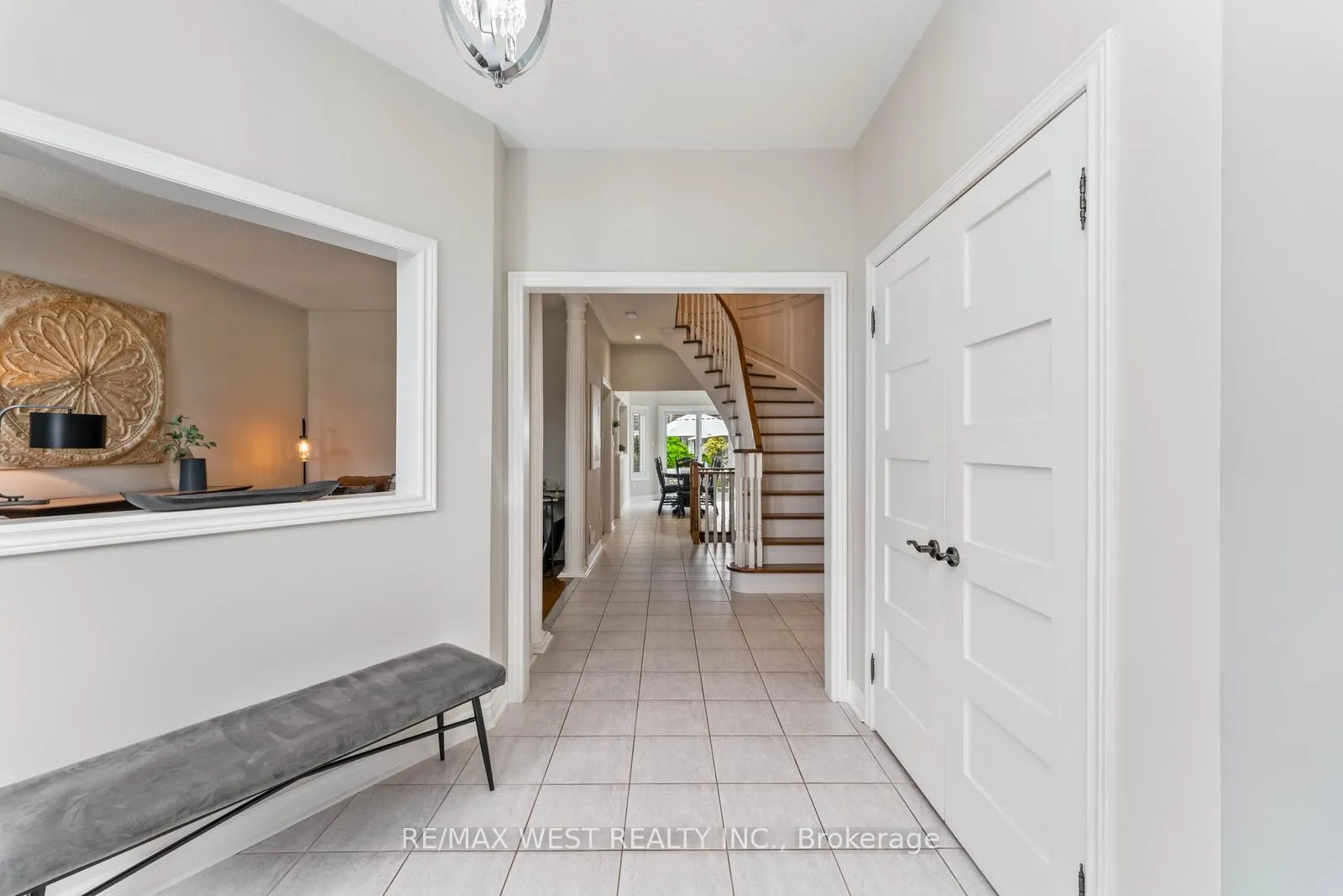Photo 10 of 131 Cherokee Drive, Vaughan, Maple — HOMEH