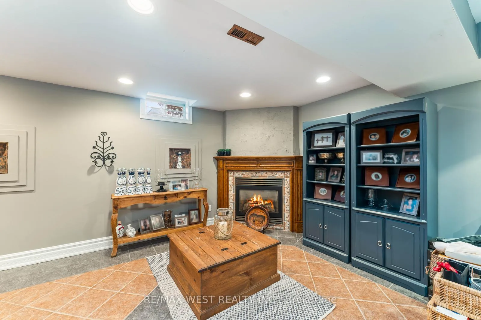 Photo 31 of 131 Cherokee Drive, Vaughan, Maple — HOMEH