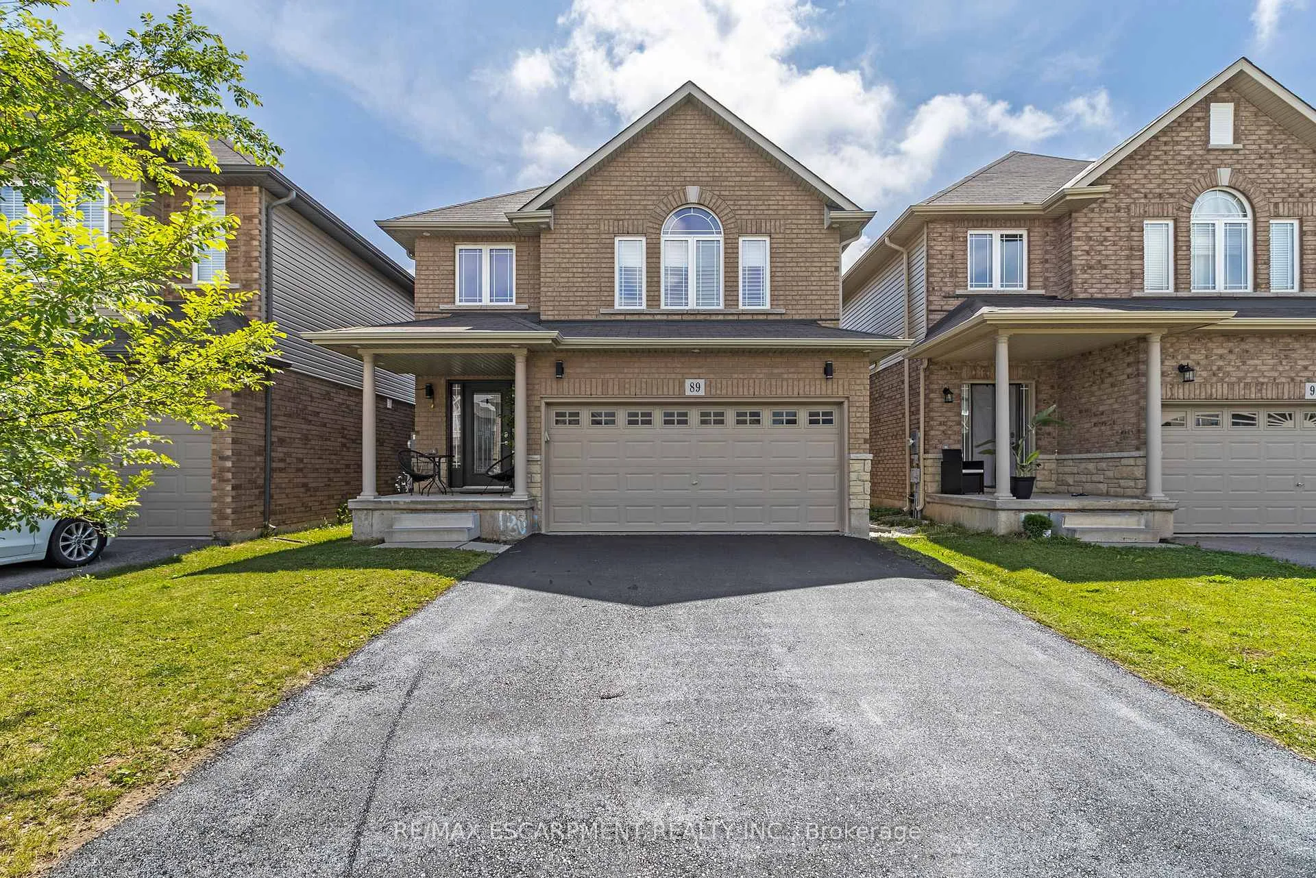 Photo 2 of 89 Keystone Crescent, Hamilton, Stoney Creek — HOMEH
