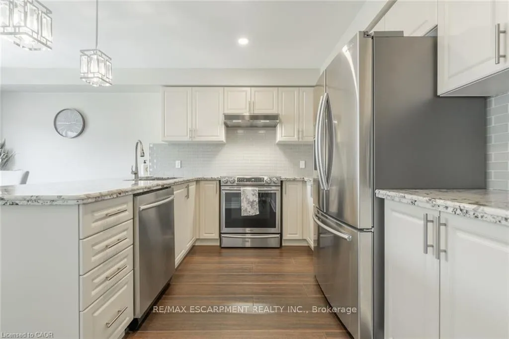 Photo 9 of 89 Keystone Crescent, Hamilton, Stoney Creek — HOMEH