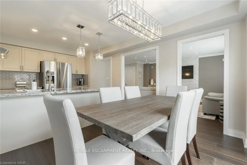Photo 10 of 89 Keystone Crescent, Hamilton, Stoney Creek — HOMEH
