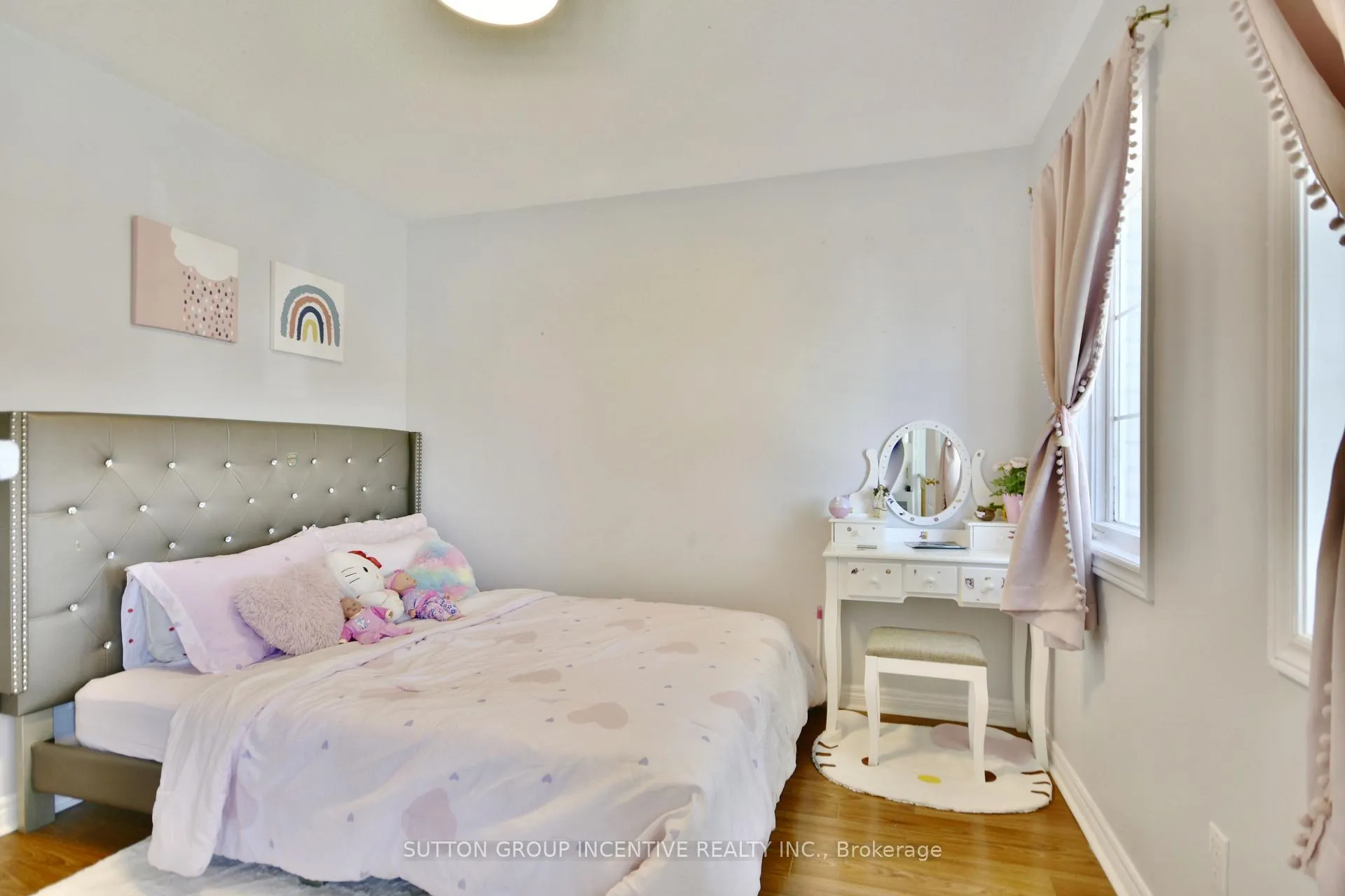 Photo 16 of 33 Speirs Road, Barrie, Holly — HOMEH