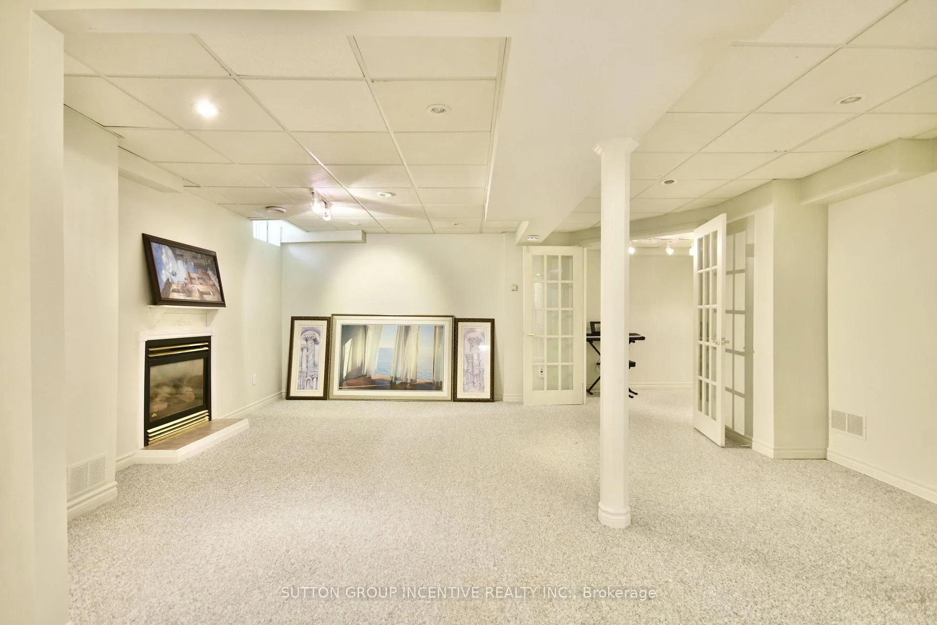Photo 18 of 33 Speirs Road, Barrie, Holly — HOMEH