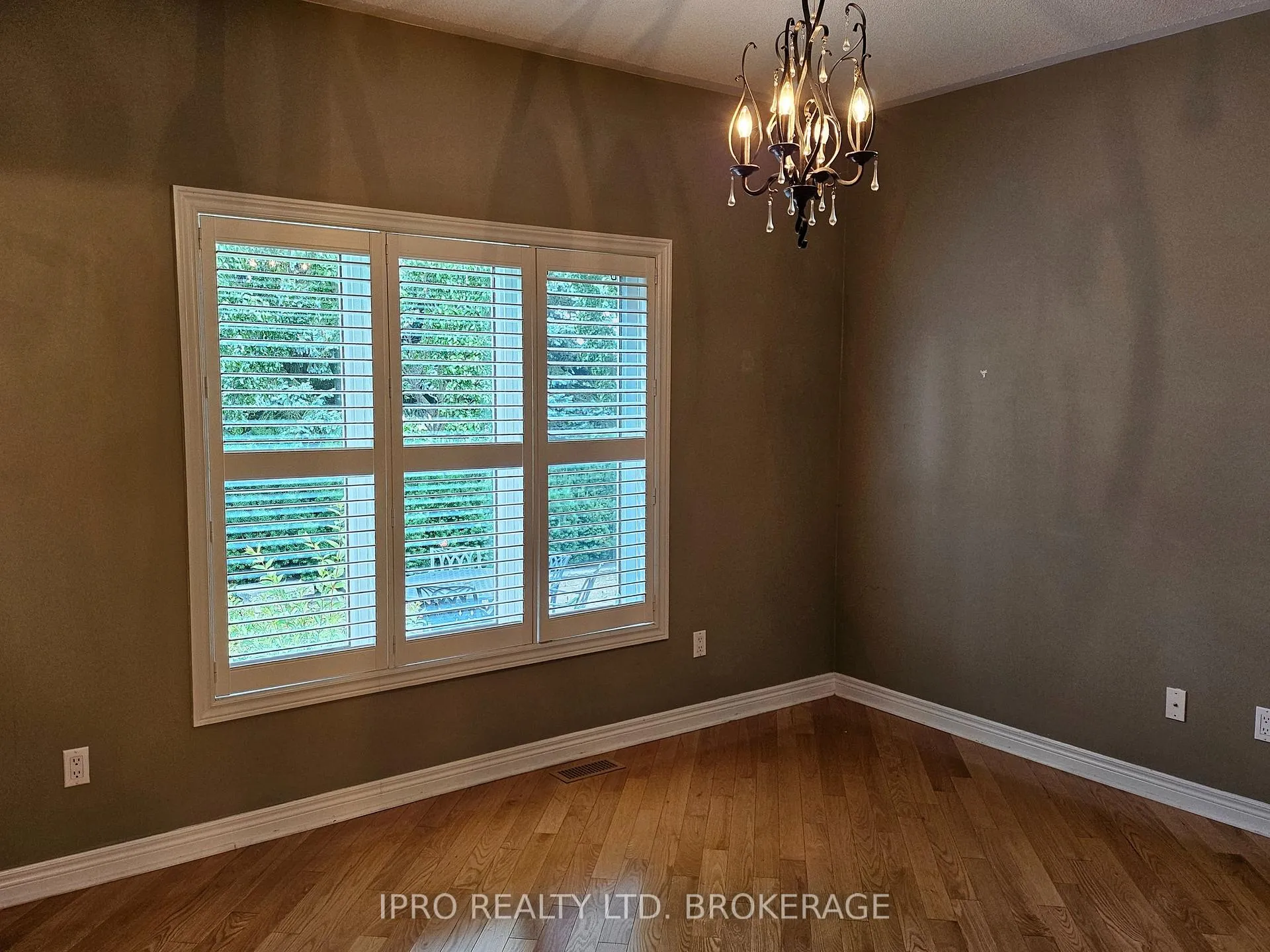 Photo 19 of 135 Michelle Drive, Vaughan, East Woodbridge — HOMEH