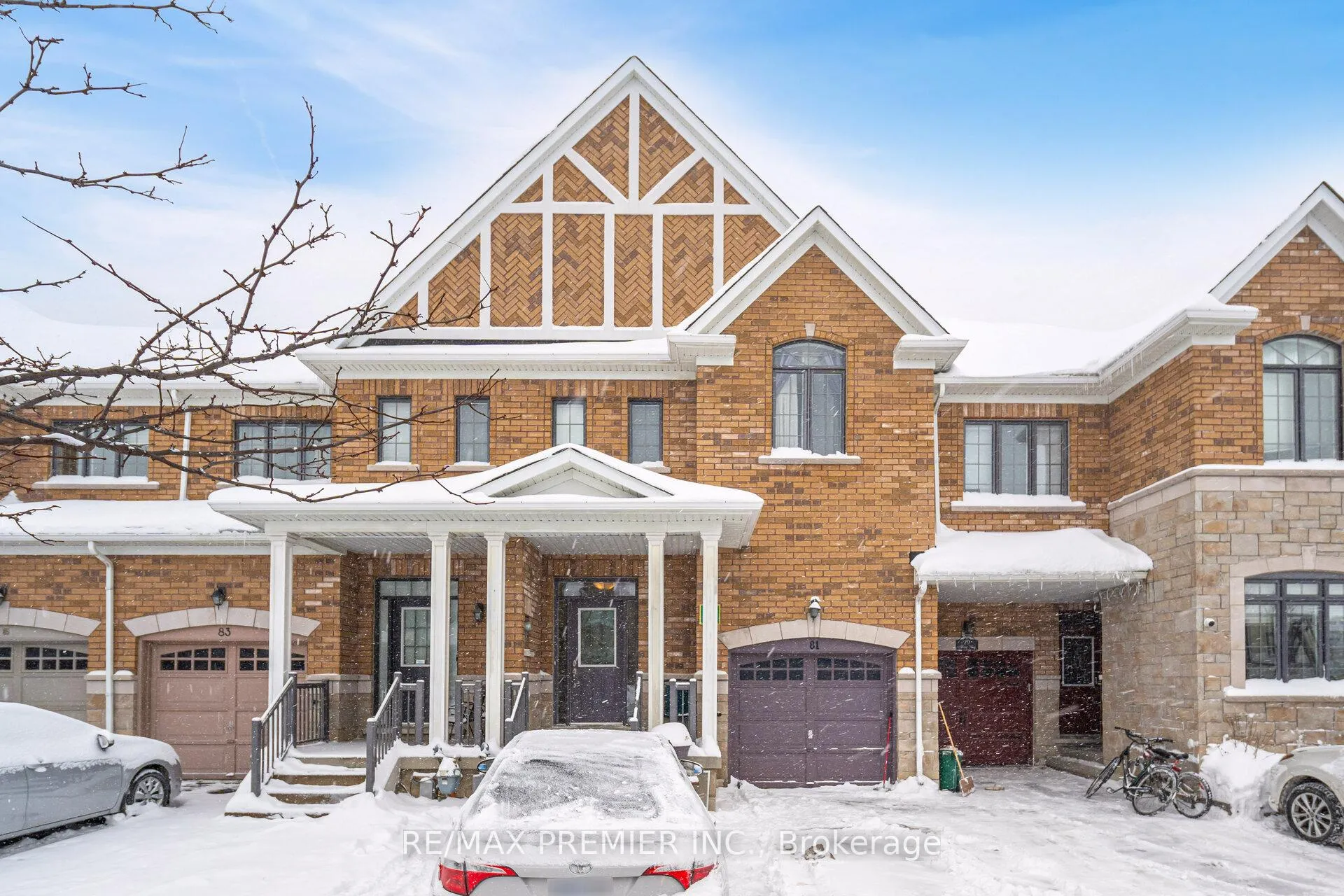 Front of 81 Alexie Way