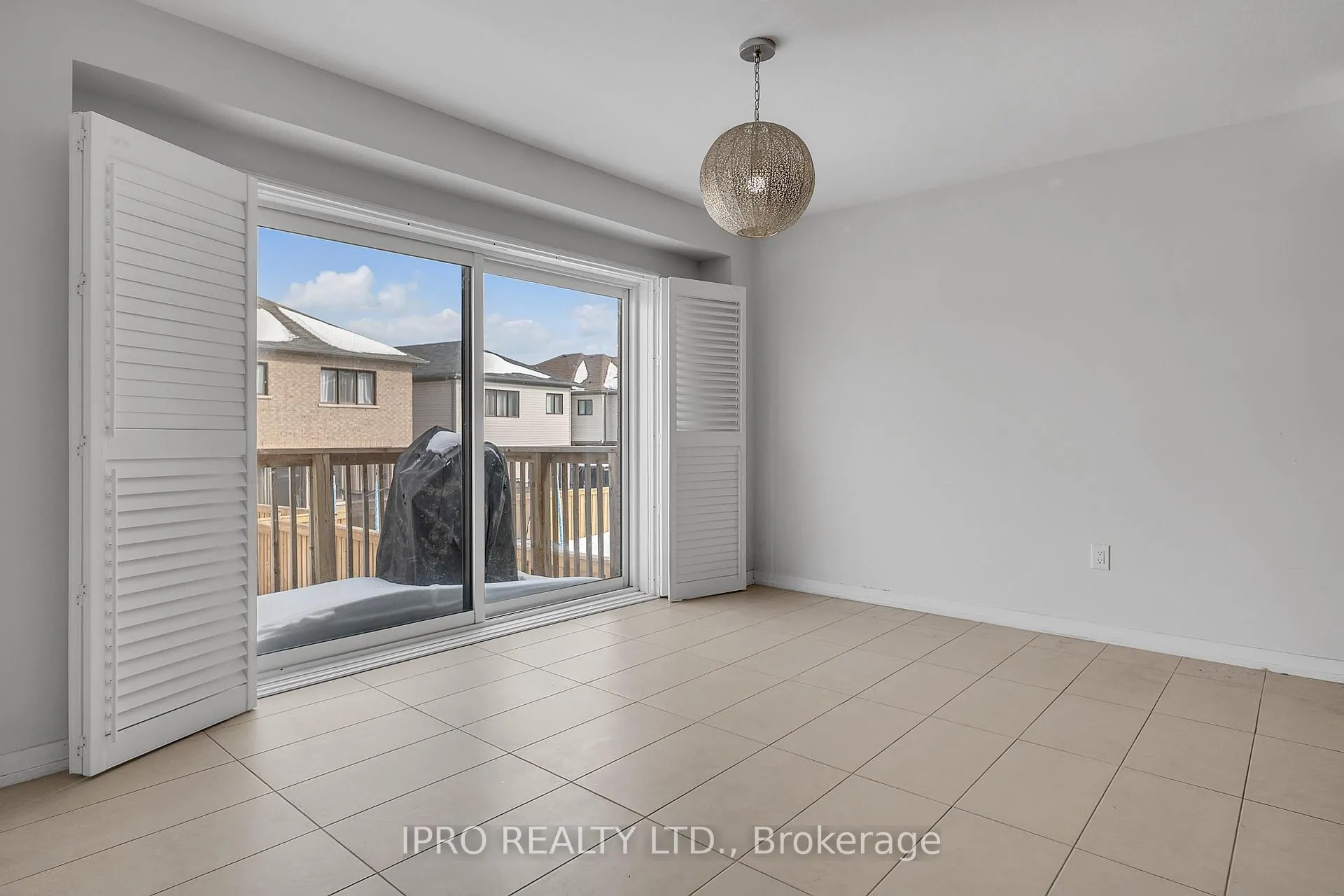 Photo 6 of 48 Prestwick Street, Hamilton, Stoney Creek Mountain — HOMEH