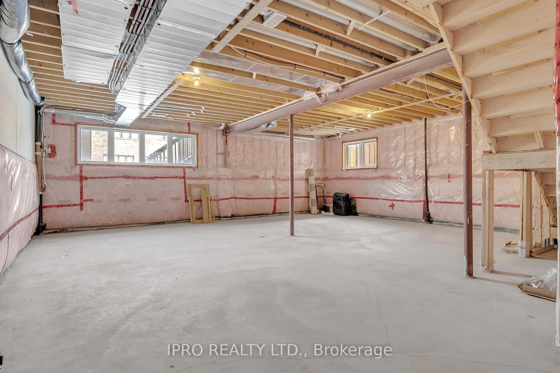 Photo 22 of 48 Prestwick Street, Hamilton, Stoney Creek Mountain — HOMEH