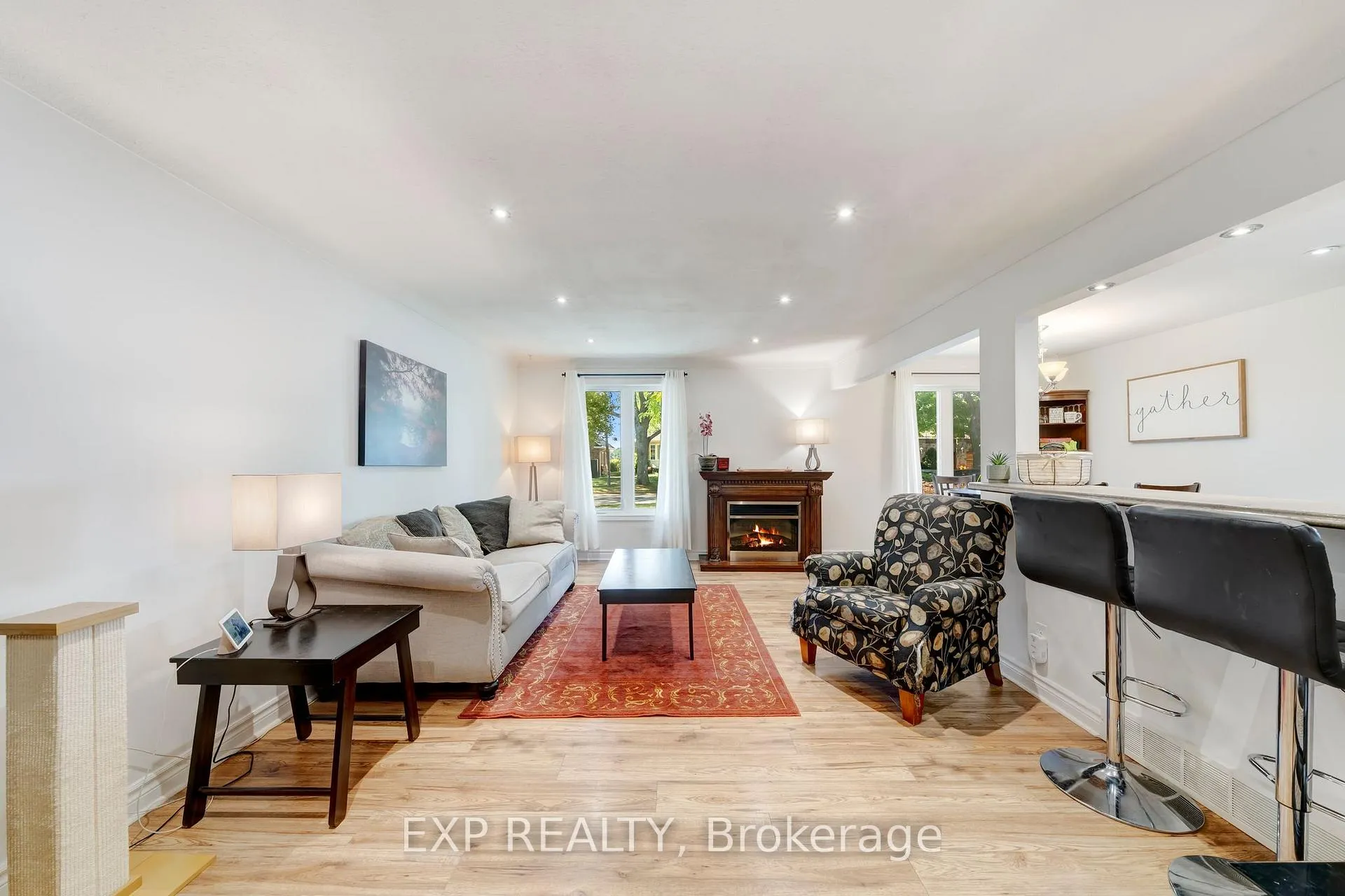 Photo 10 of 25 Ziraldo Road, St. Catharines, Martindale Pond — HOMEH