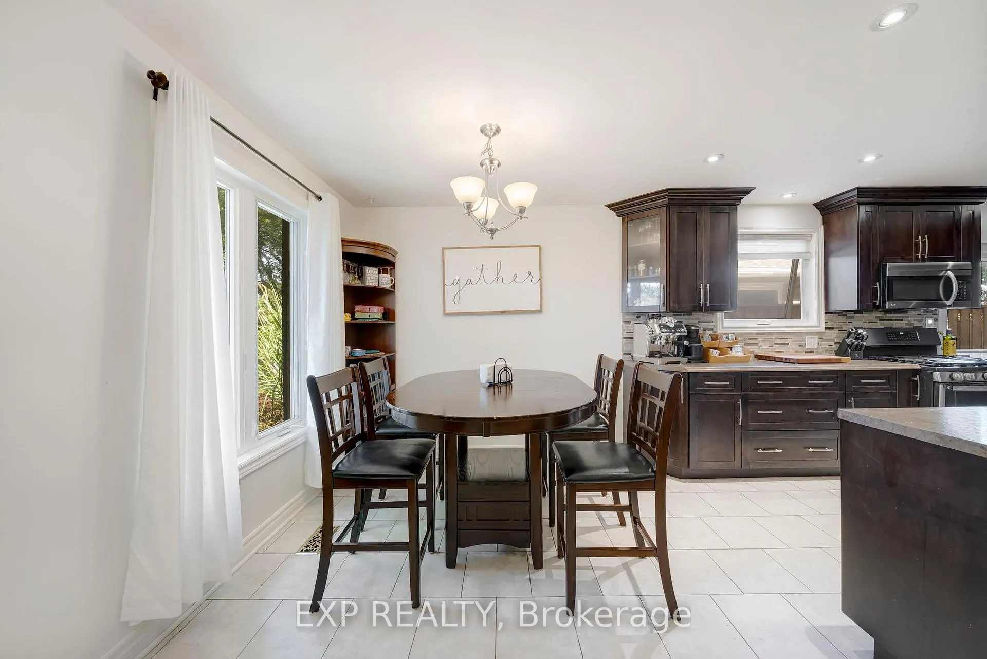 Photo 13 of 25 Ziraldo Road, St. Catharines, Martindale Pond — HOMEH