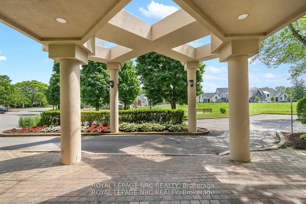 Photo 3 of Unit 605, 162 Martindale Road, St. Catharines, Grapeview — HOMEH