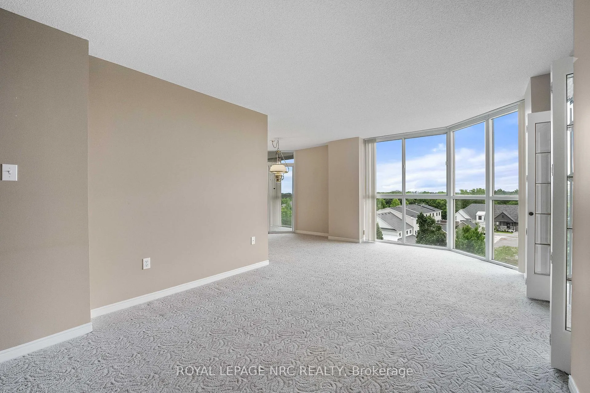 Photo 10 of Unit 605, 162 Martindale Road, St. Catharines, Grapeview — HOMEH