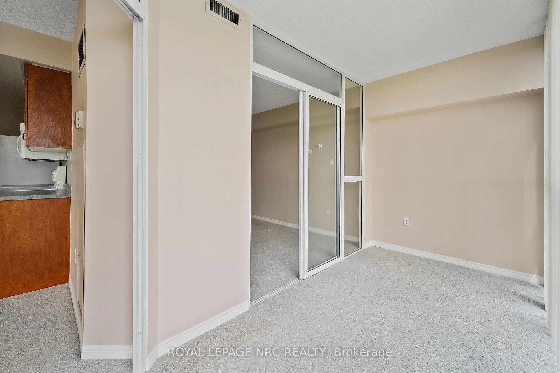 Photo 12 of Unit 605, 162 Martindale Road, St. Catharines, Grapeview — HOMEH