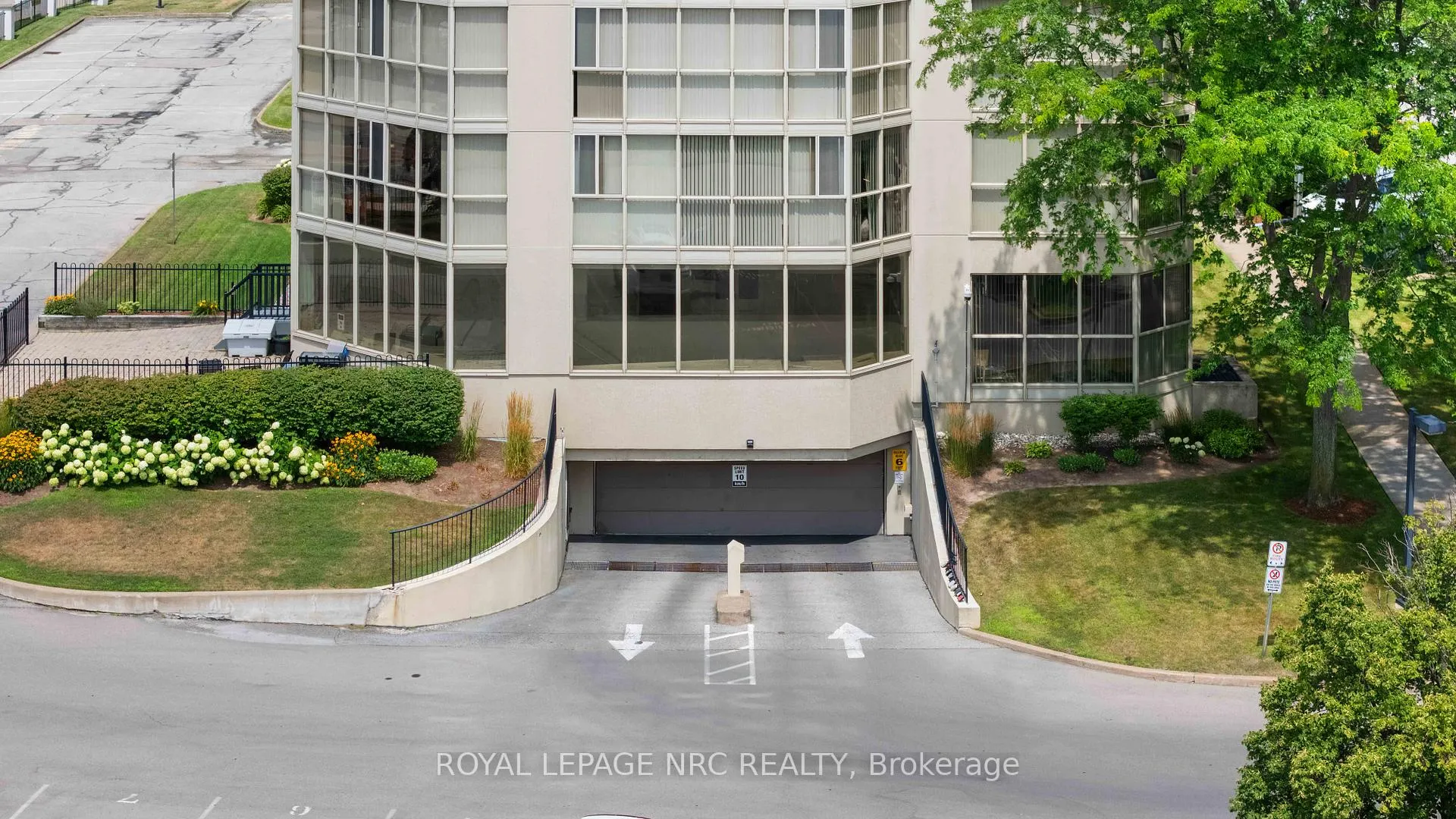 Photo 38 of Unit 605, 162 Martindale Road, St. Catharines, Grapeview — HOMEH