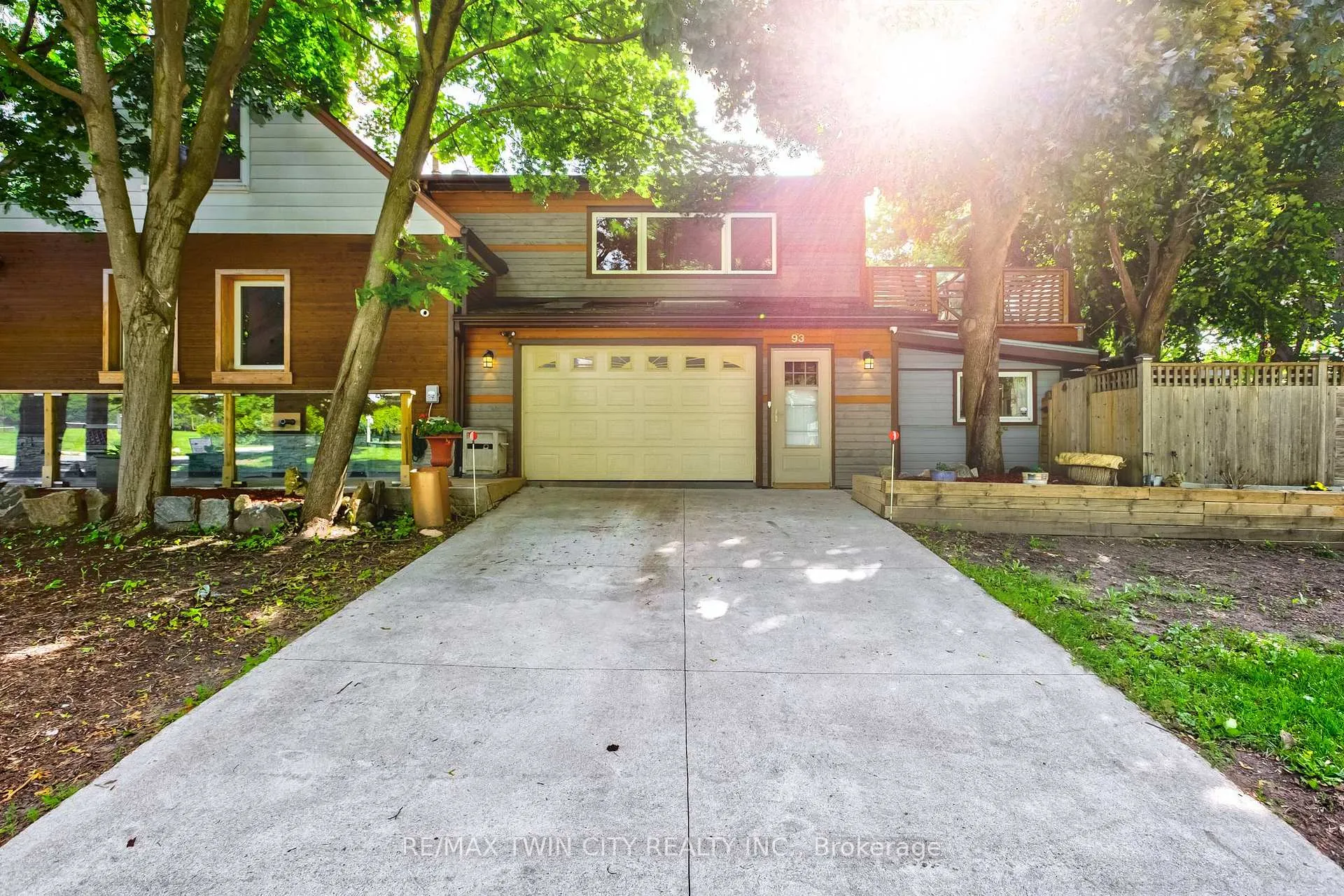 Photo 15 of 93 Stirling Avenue S, Kitchener — HOMEH