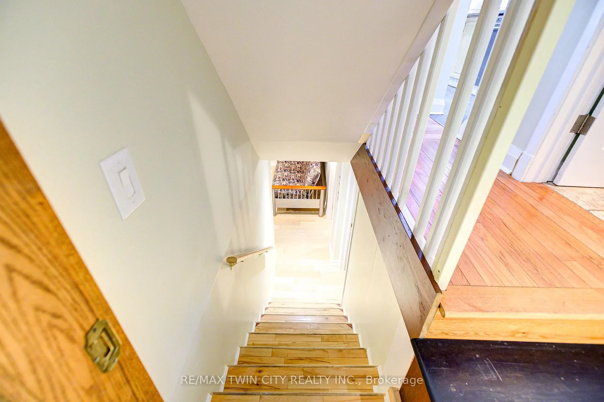 Photo 26 of 93 Stirling Avenue S, Kitchener — HOMEH