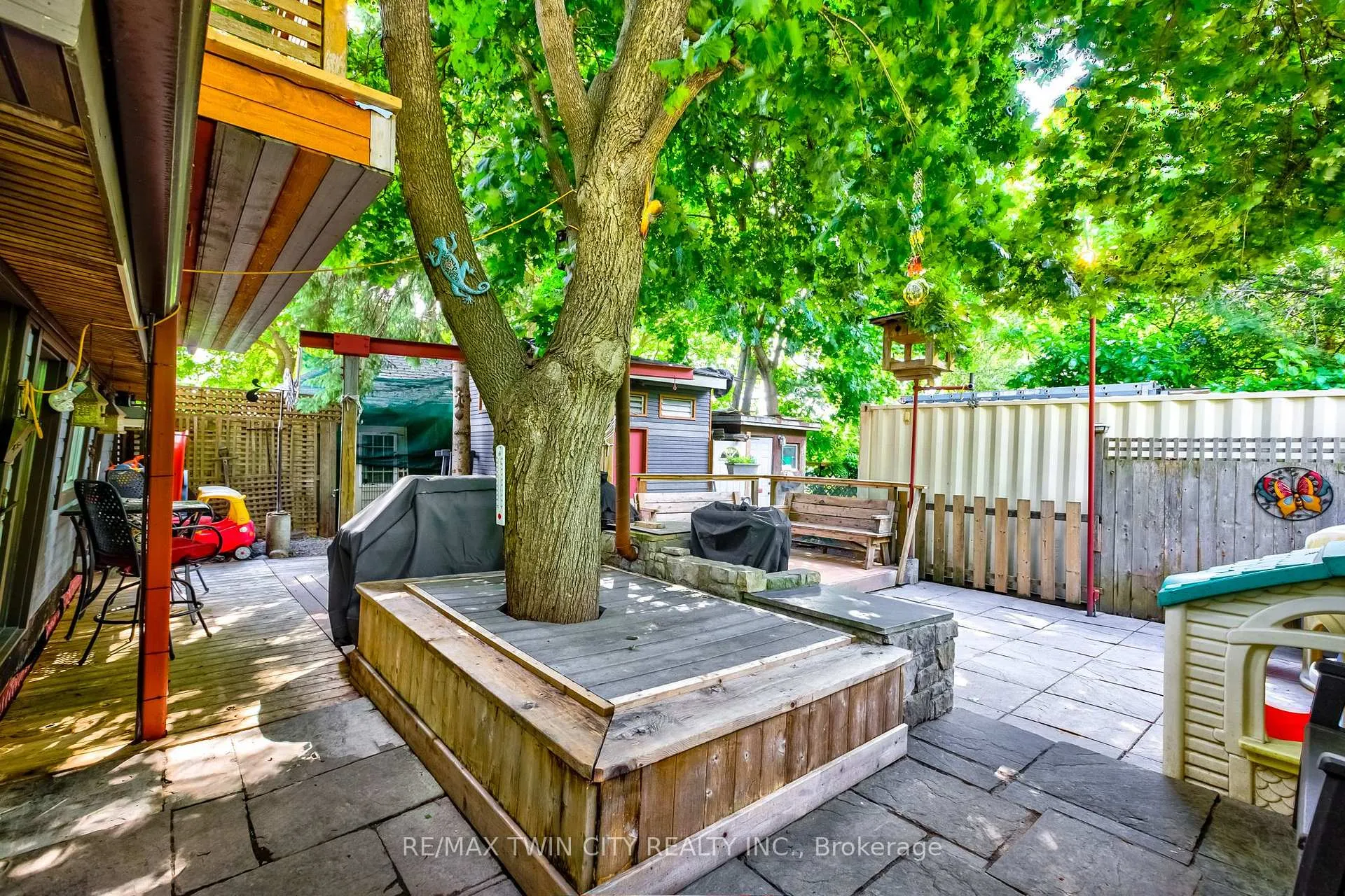 Photo 31 of 93 Stirling Avenue S, Kitchener — HOMEH